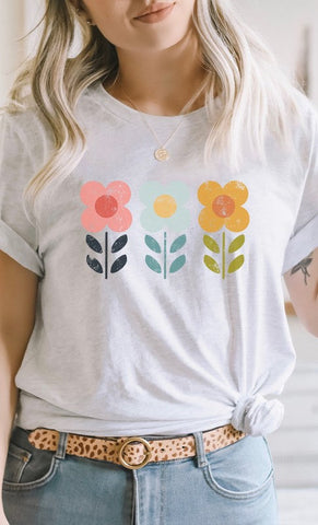 Plus Daisies Tee